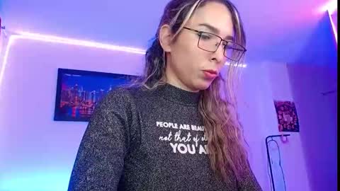  Natalia online show from 09-19-25, 12:12