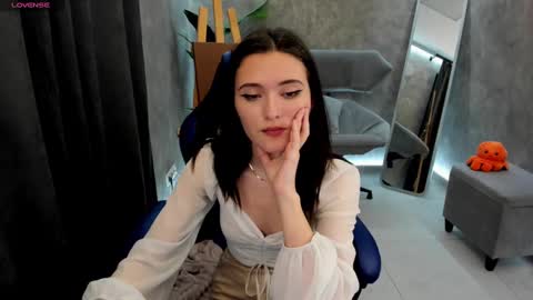 niki_cutes online show from 01-13-25, 04:07