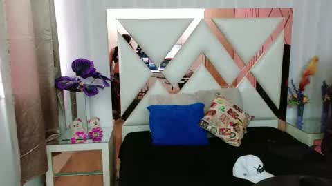 Nikievanz online show from 03-22-26, 03:04