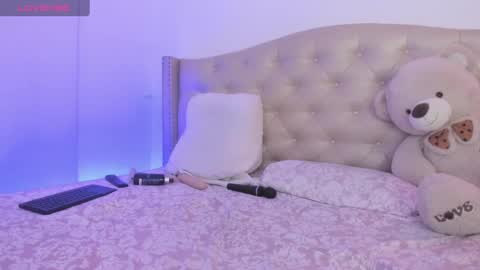 Niikii online show from 03-04-25, 04:06