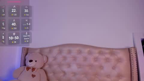 Niikii online show from 04-28-26, 02:49