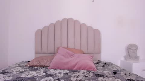 NIkki Angel online show from 01-30-25, 11:34