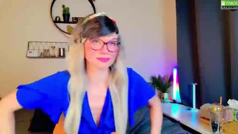 Kitty Chatte online show from 03-10-25, 08:34