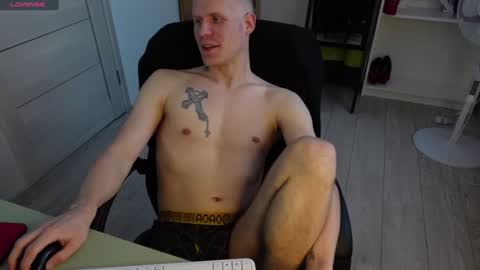 Snapshot of nikki_hard chatting on 12-16-24, 10:50 nikki online show from 12-16-24, 10:50