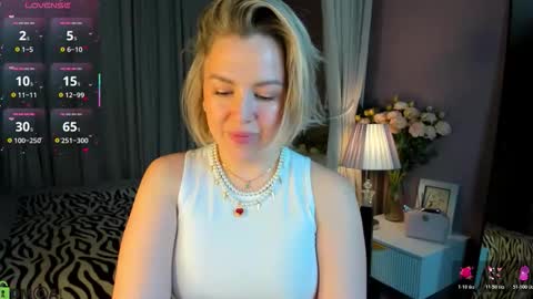 Nikki online show from 10-20-25, 12:44