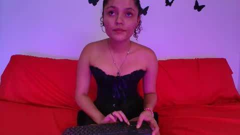nikki_uwu online show from 06-14-26, 08:00