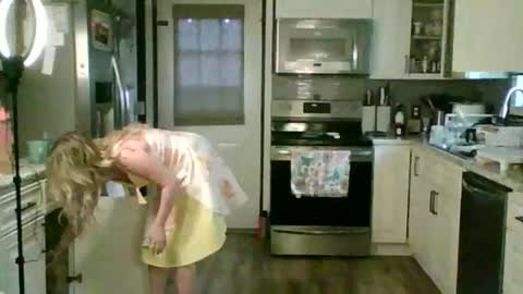 nikkib653466 online show from 03-02-26, 05:42