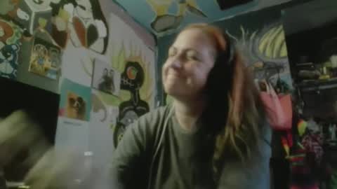 Nikkie online show from 09-26-25, 08:35