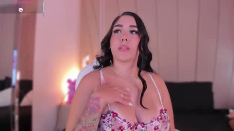 Nikki  online show from 03-03-25, 07:32