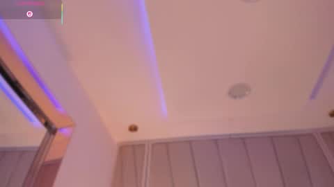 Nikki  online show from 03-10-25, 07:42