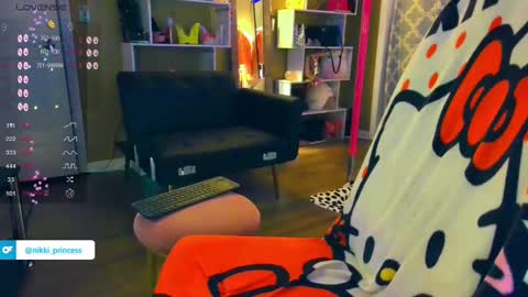 Snapshot of nikkiprincess chatting on 12-23-24, 11:49 Schedule IN BIO online show from 12-23-24, 11:49