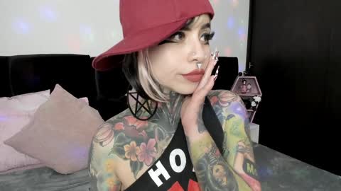 Nikki Ramone   online show from 12-12-24, 12:44