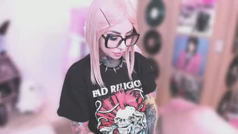 Nikki Ramone   online show from 01-07-26, 11:34