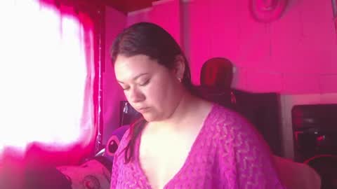 Snapshot of nikkirous_ chatting on 07-01-26, 02:40 Nikkirous online show from 07-01-26, 02:40