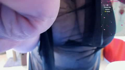 Veronica online show from 04-17-26, 12:02