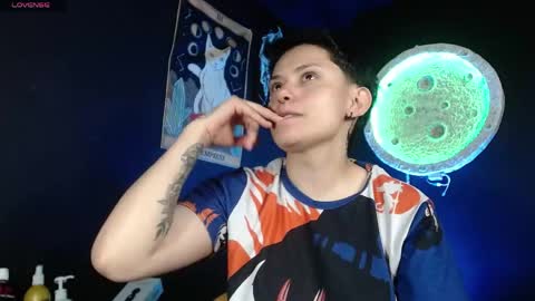 Snapshot of nikky_tomboy444 chatting on 05-21-26, 04:58 Nikky online show from 05-21-26, 04:58