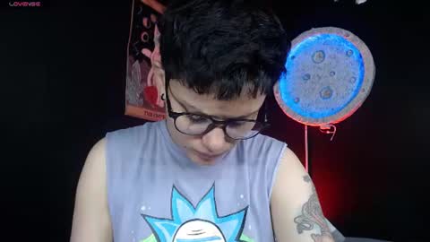 Snapshot of nikky_tomboy444 chatting on 06-11-26, 01:42 Nikky online show from 06-11-26, 01:42