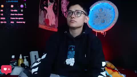 Snapshot of nikky_tomboy444 chatting on 06-23-26, 02:04 Nikky online show from 06-23-26, 02:04