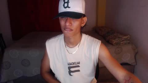 niklaus_wolf online show from 10-30-25, 02:35