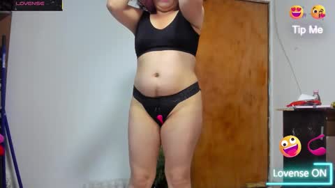 Snapshot of nikol32__ chatting on 10-29-25, 11:56 dayan online show from 10-29-25, 11:56