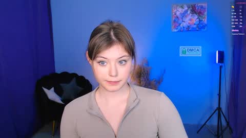 Snapshot of nikol_kitt chatting on 01-13-25, 07:31 Little Niko  Help me reach my goals online show from 01-13-25, 07:31