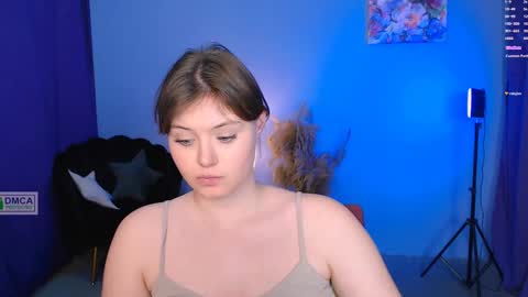Snapshot of nikol_kitt chatting on 01-14-25, 01:36 Little Niko  Help me reach my goals online show from 01-14-25, 01:36