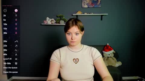 Snapshot of nikol_kitt chatting on 01-18-25, 10:49 Little Niko  Help me reach my goals online show from 01-18-25, 10:49