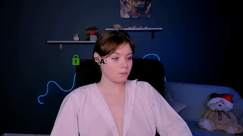 Snapshot of nikol_kitt chatting on 03-02-25, 04:50 Little Niko  Help me reach my goals online show from 03-02-25, 04:50