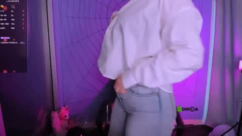Snapshot of nikol_kitt chatting on 10-25-25, 07:41 Little Niko  Help me reach my goals online show from 10-25-25, 07:41