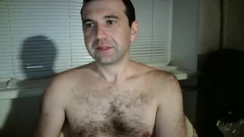 nikolas_vaz online show from 11-11-25, 09:37