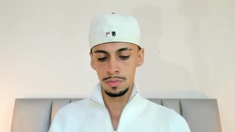 Snapshot of nikolay_dimitrov chatting on 05-23-26, 02:50 online show from 05-23-26, 02:50