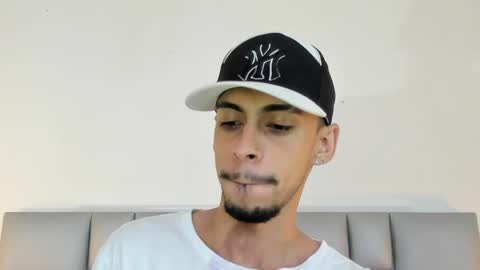 Snapshot of nikolay_dimitrov chatting on 05-27-26, 09:23 online show from 05-27-26, 09:23