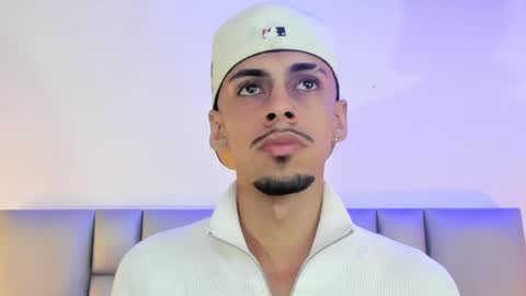 Snapshot of nikolay_dimitrov chatting on 05-30-26, 01:14 online show from 05-30-26, 01:14