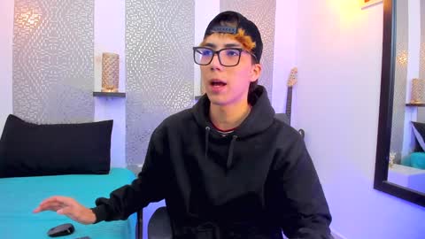    online show from 12-25-24, 04:22