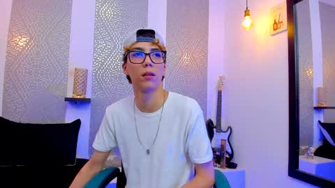    online show from 01-07-25, 07:42