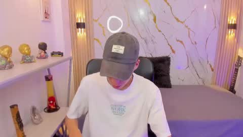 Snapshot of nikolay_gregori chatting on 05-18-26, 04:07 online show from 05-18-26, 04:07