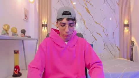 Snapshot of nikolay_gregori chatting on 05-27-26, 04:09 online show from 05-27-26, 04:09