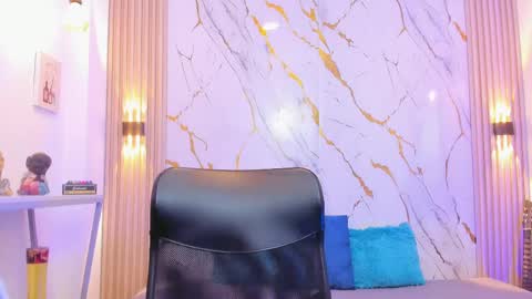 Snapshot of nikolay_gregori chatting on 05-31-26, 03:47 online show from 05-31-26, 03:47
