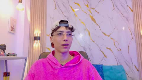 Snapshot of nikolay_gregori chatting on 06-05-26, 04:30 online show from 06-05-26, 04:30