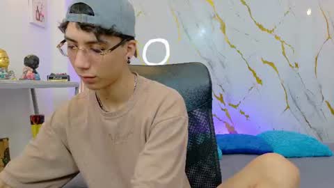Snapshot of nikolay_gregori chatting on 06-10-26, 04:34 online show from 06-10-26, 04:34