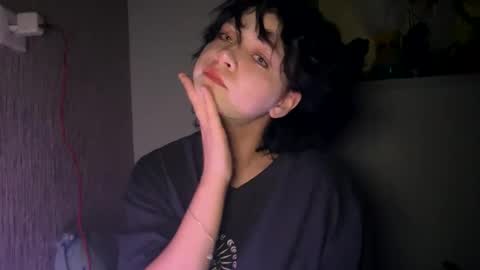 nikoli_naw online show from 01-04-25, 07:55