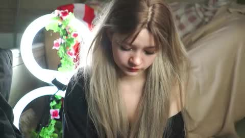 nikoli_naw online show from 09-12-25, 04:23