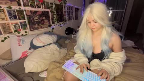 nikoli_naw online show from 10-11-25, 09:13