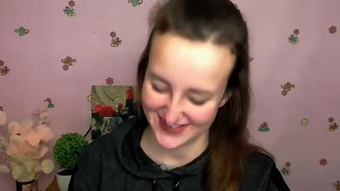 Snapshot of nikolleta_m chatting on 10-15-25, 06:46 Nikolleta online show from 10-15-25, 06:46