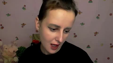 Snapshot of nikolleta_m chatting on 10-17-25, 07:11 Nikolleta online show from 10-17-25, 07:11