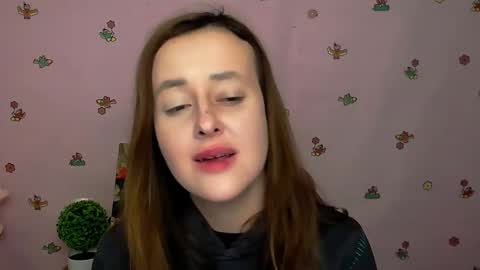 Snapshot of nikolleta_m chatting on 10-22-25, 06:02 Nikolleta online show from 10-22-25, 06:02