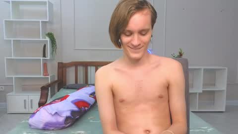 Snapshot of nikompell chatting on 12-31-24, 04:16 niko online show from 12-31-24, 04:16