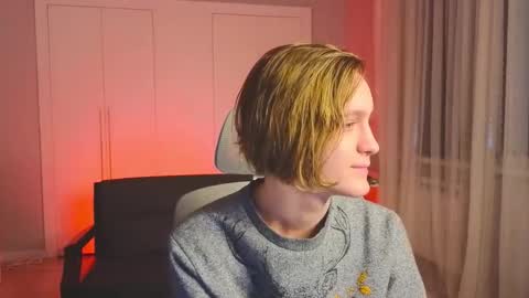 Snapshot of nikompell chatting on 01-26-25, 03:17 niko online show from 01-26-25, 03:17