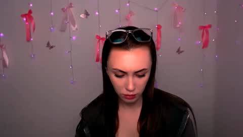 nikonara_ online show from 04-27-26, 12:14