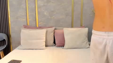 Snapshot of nikostone chatting on 11-06-25, 04:46 Niko Stone online show from 11-06-25, 04:46